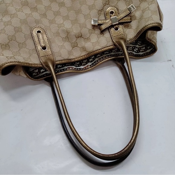 AUTHENTIC GUCCI GOLD ORIGINAL GG CANVAS PRINCY TOTE. - Picture 8 of 17